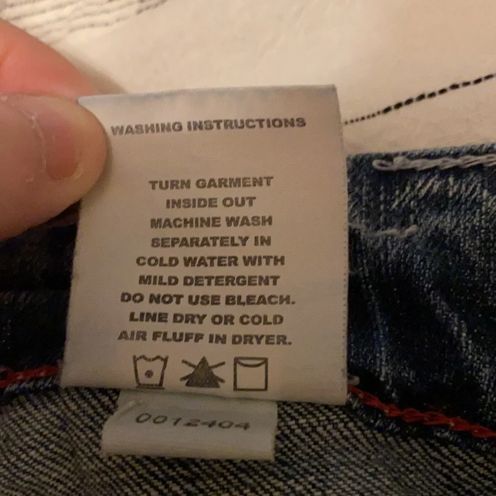 Woman’s Southern Thread Jeans - Picture 8 of 11